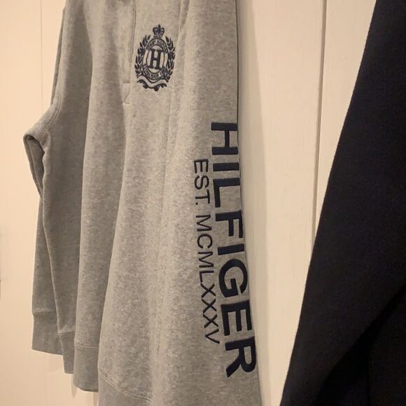 Men’s  Sweater - Picture 6 of 14